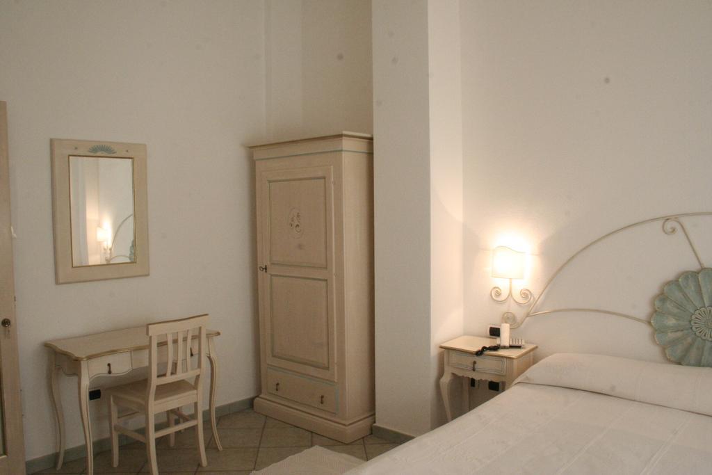 Hotel Sorgente أغلينتو الغرفة الصورة